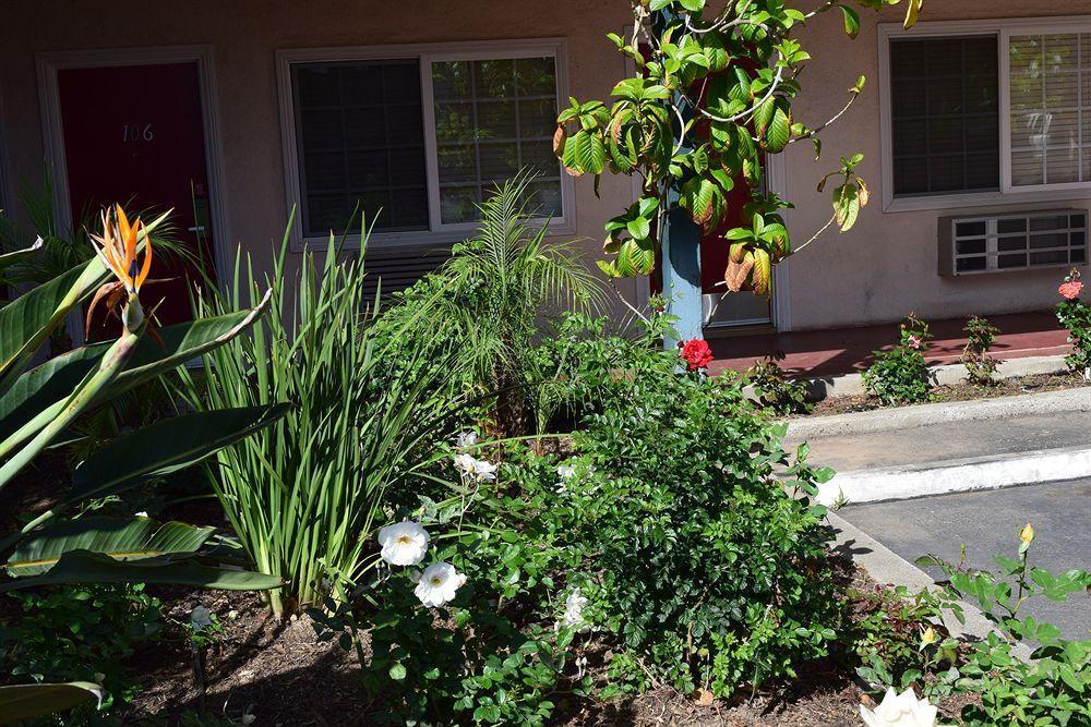 Rose Garden Inn Santa Barbara Exterior photo