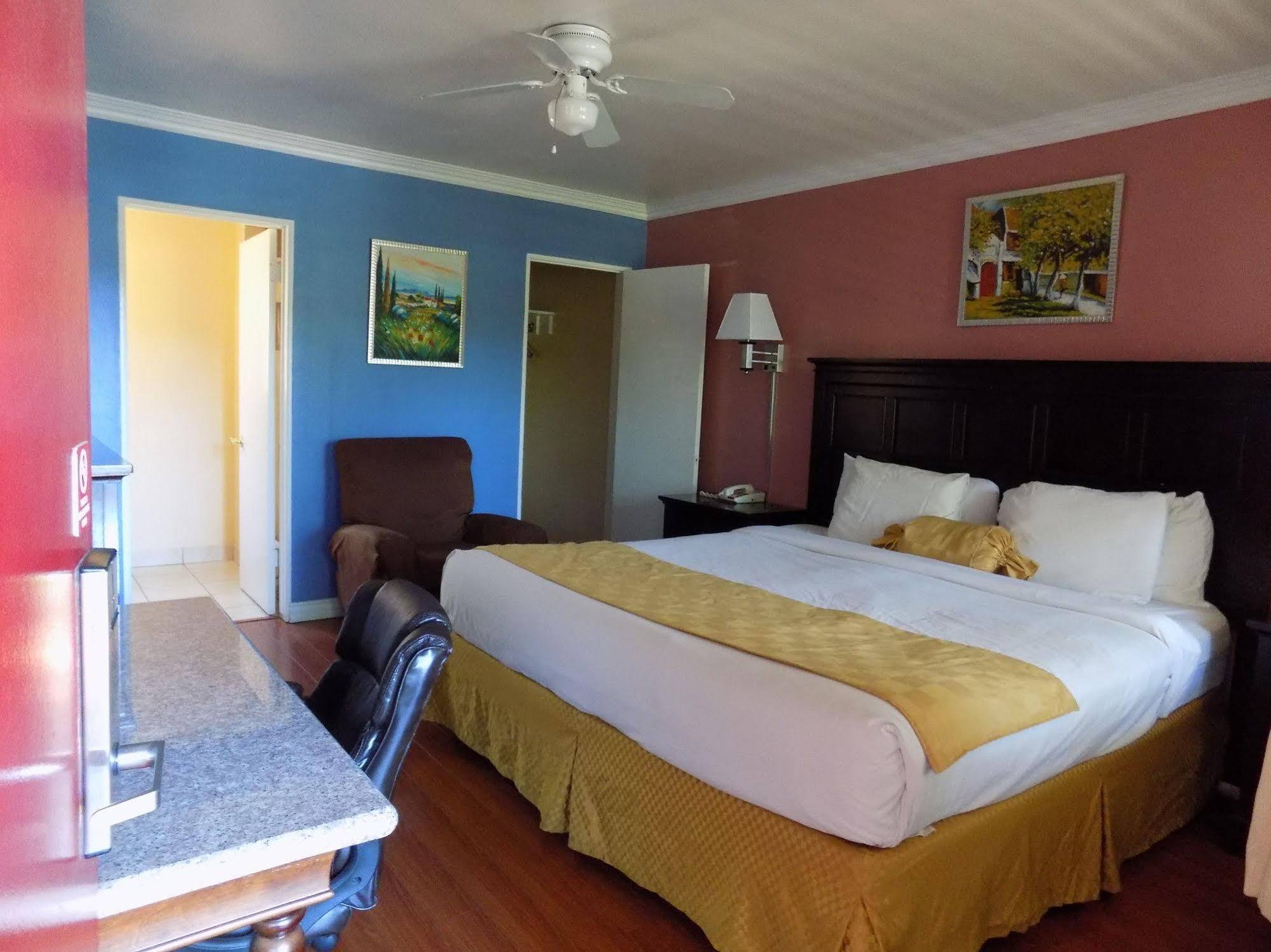 Rose Garden Inn Santa Barbara Exterior photo