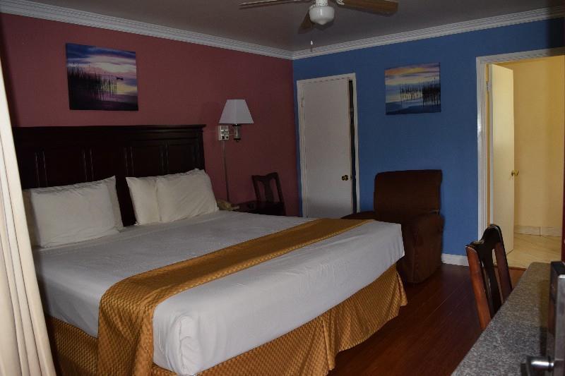 Rose Garden Inn Santa Barbara Room photo